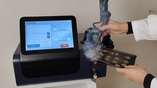 여드름 치료 10600nm 분수 이산화탄소 레이저 기계를 강화하는 360° 회전 손잡이 피부